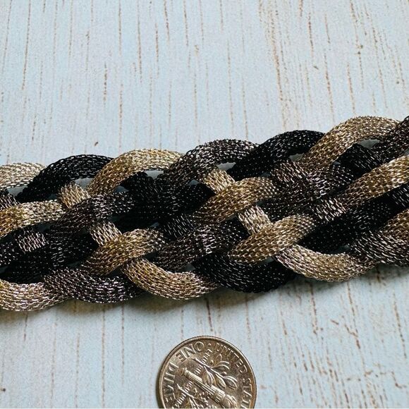 Gunmetal Black Silver Braided Mesh Magnetic Bracelet - Picture 2 of 3